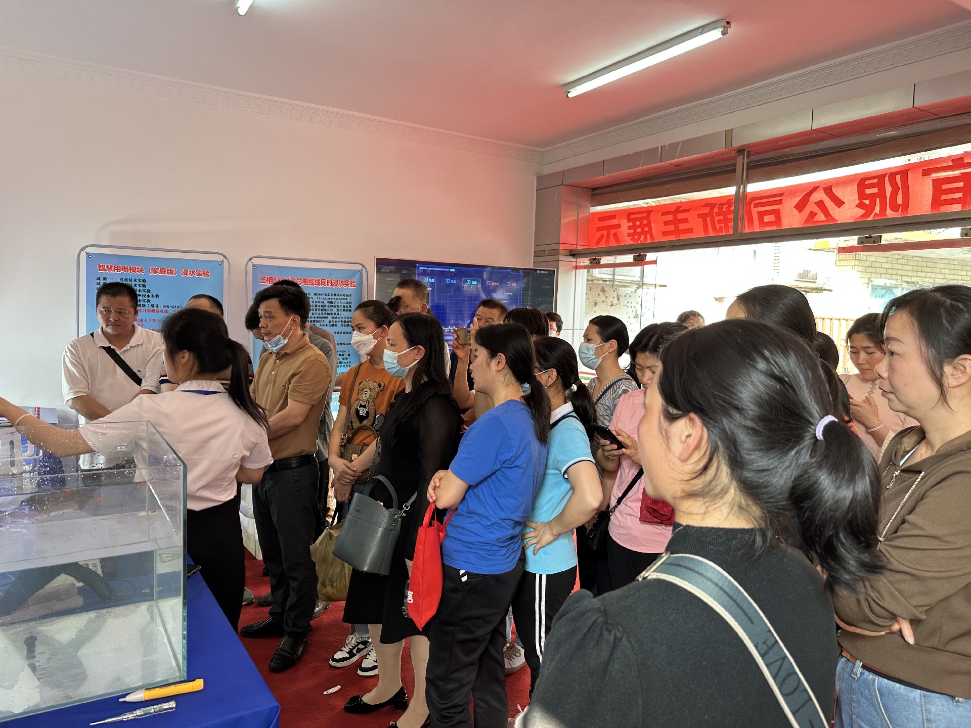 1682410938577183.jpg 0e60ab1c8c404c394f45f9f55491c3f.jpg